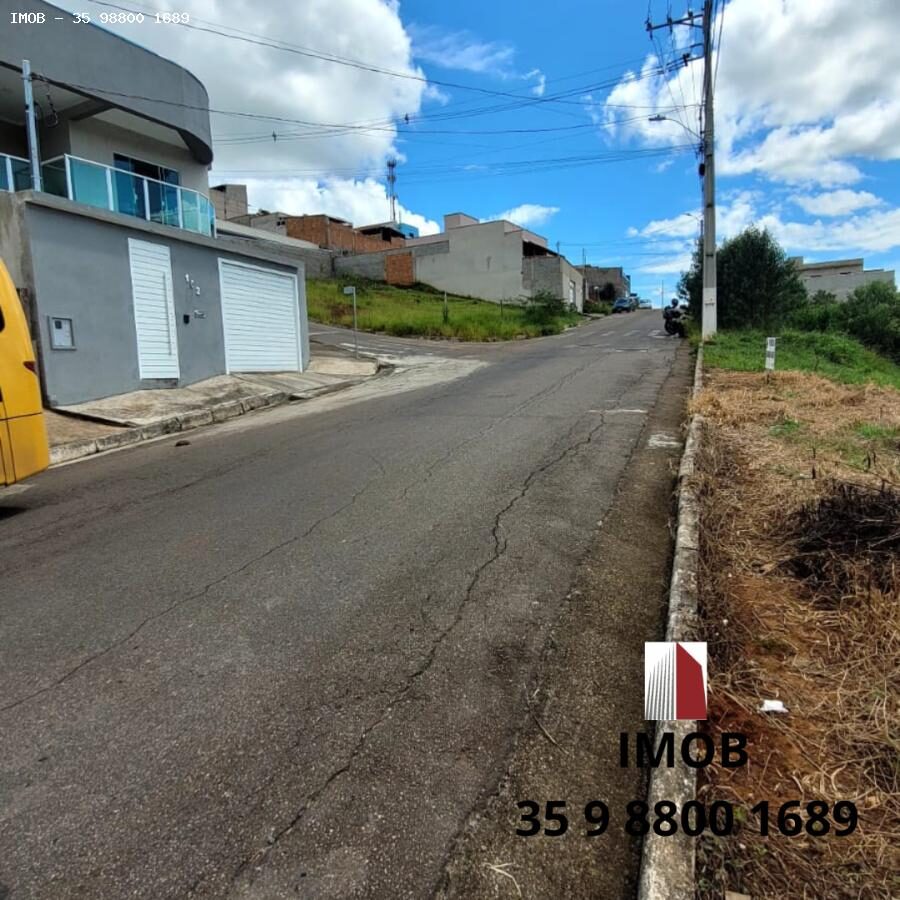 Foto 2 de Terreno de 200 m² na Colina Verde