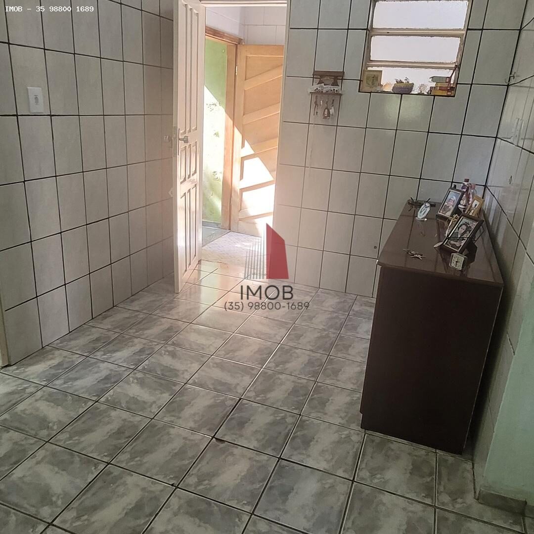 Foto 4 de Casa de 2 quartos em Rebourgeon, lote de 364 m²