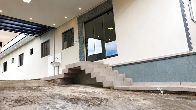 Foto 1 de Casa de 3 quartos em Nossa Senhora de Fátima, 210 m²