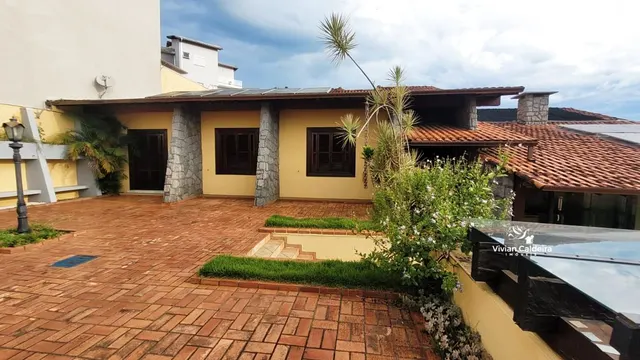 Foto 1 de Casa de 4 quartos em Pinheirinho, 796 m²