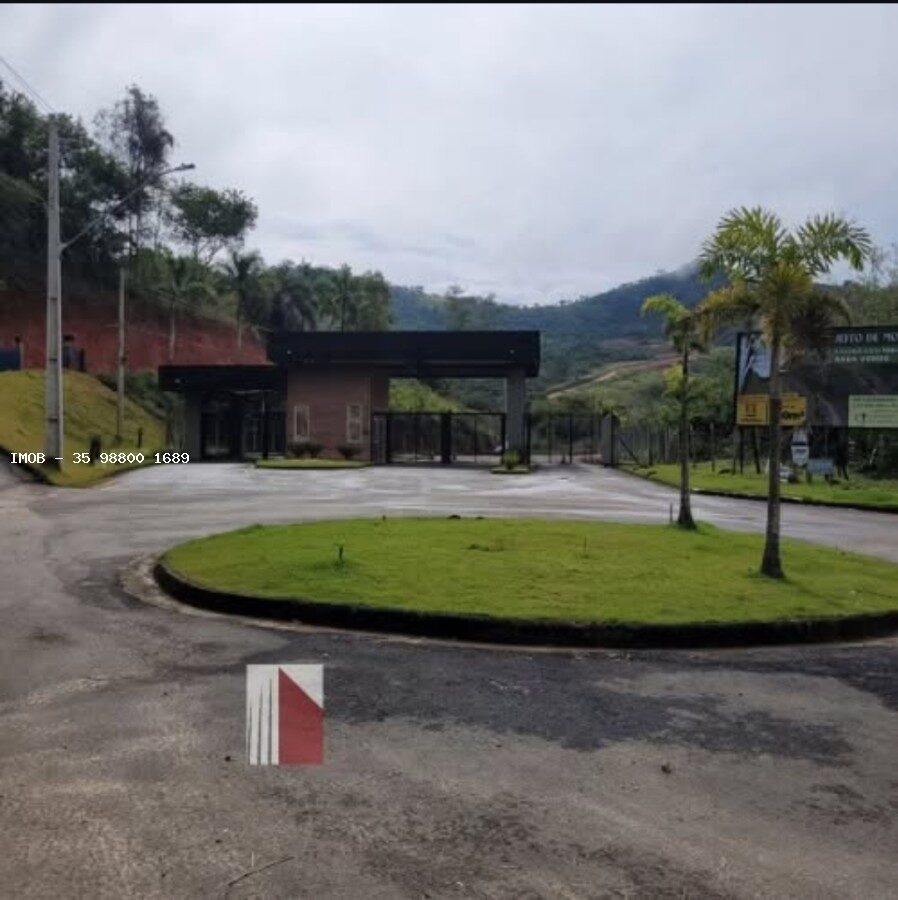 Foto 2 de Lote de 540 m² no Pinheirinho