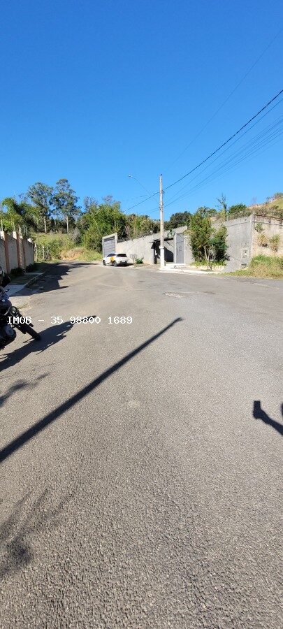 Foto 3 de Lote de 781 m² no Pinheirinho