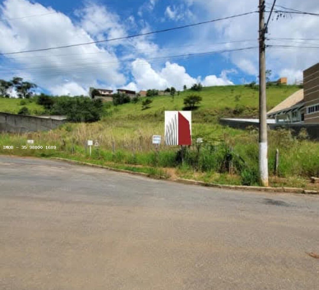 Foto 5 de Lote de 781 m² no Pinheirinho