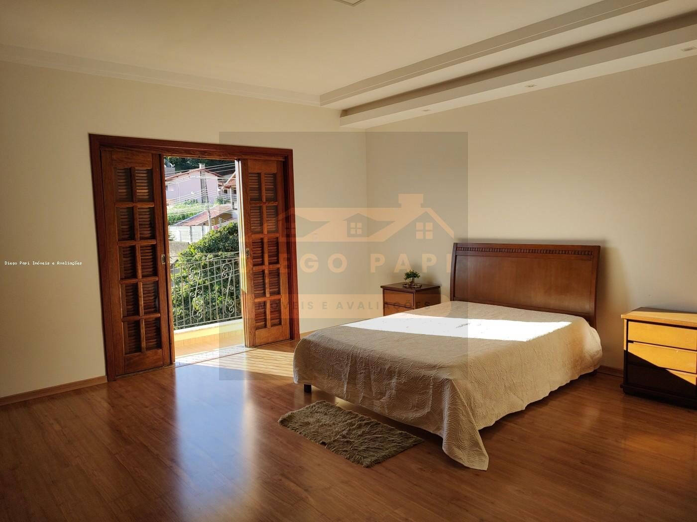 Foto 4 de Casa de 3 quartos em Morro Chic, 480 m²