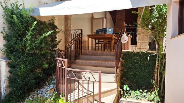 Casa de 4 quartos em Pinheirinho, 700 m²
