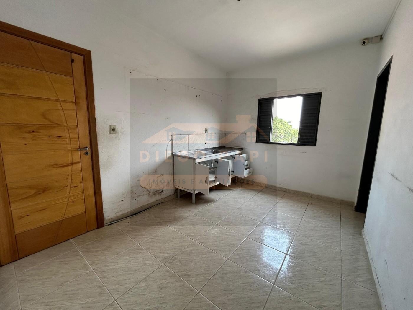 Foto 2 de Casa de 3 quartos em Cruzeiro, 200 m²