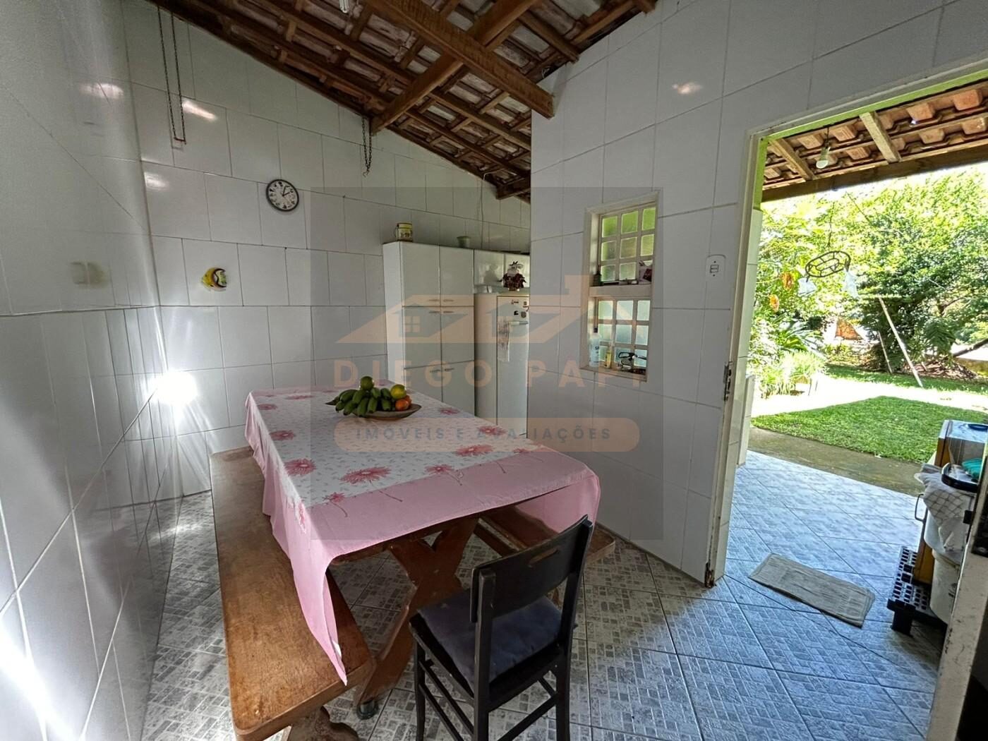 Foto 3 de Casa de 2 quartos em Rebourgeon, 364 m²