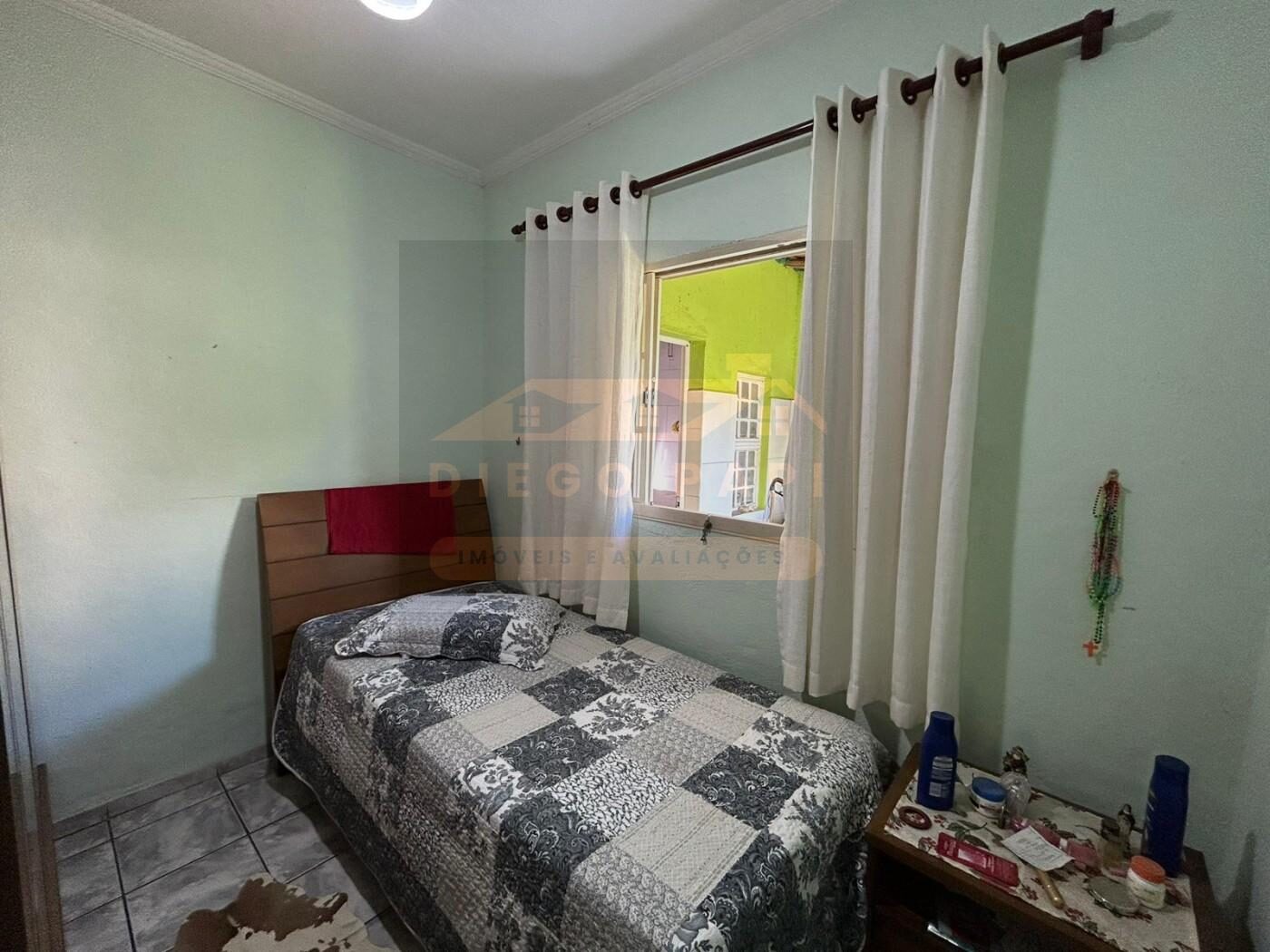 Foto 5 de Casa de 2 quartos em Rebourgeon, 364 m²
