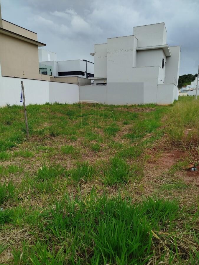 Foto 3 de Terreno em Parque Portugal, 250 m²