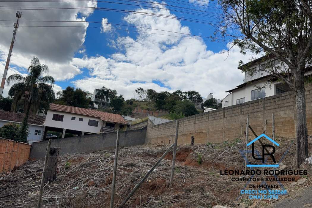Foto 2 de Terreno em Morro Chic, 439 m²