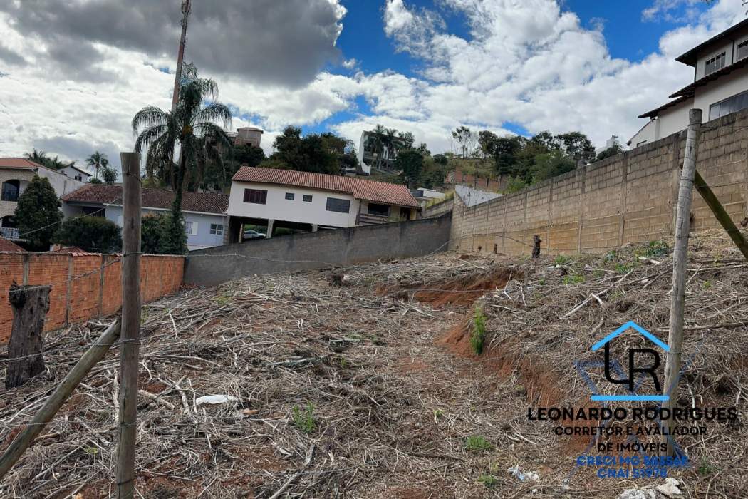 Foto 4 de Terreno em Morro Chic, 439 m²