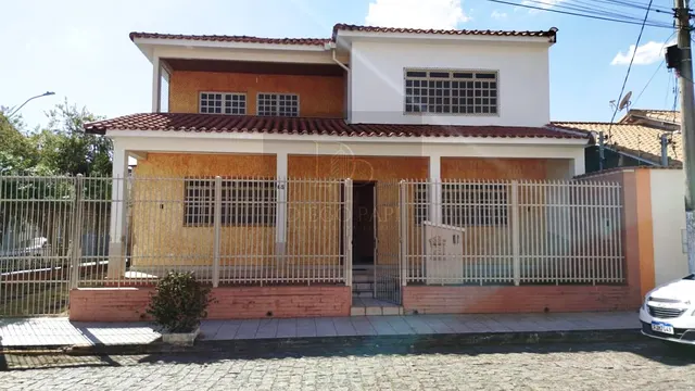 Casa duplex de 5 quartos na Medicina, 230,37 m²