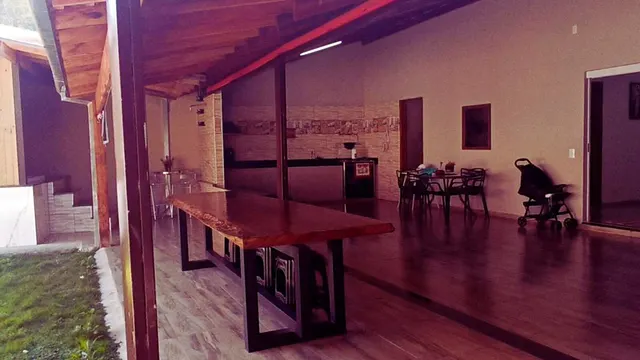 Foto 1 de Casa de 2 quartos em Juru, 440 m²
