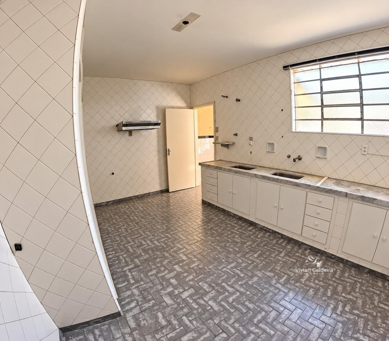 Foto 2 de Casa de 5 quartos em Centro, 500 m²