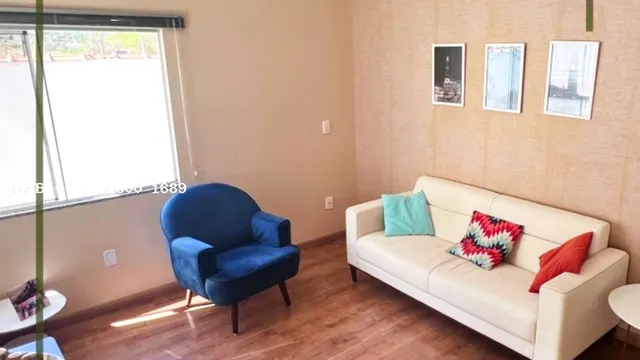 Casa de 3 quartos em Pinheirinho, lote de 405 m²