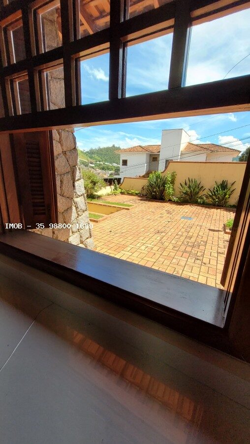 Foto 5 de Casa em terreno de 800 m²