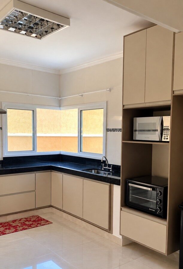 Foto 2 de Casa de 260 m² para alugar no Pinheirinho, Itajubá-MG