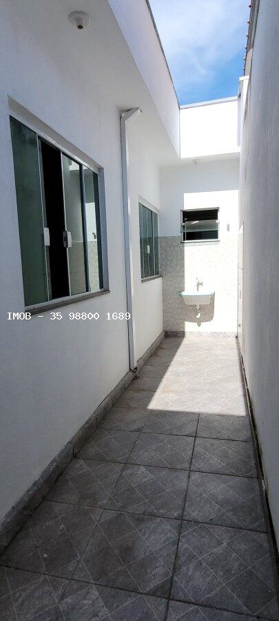 Foto 2 de Casa de 2 quartos em Jardim Eldorado, lote de 100 m²