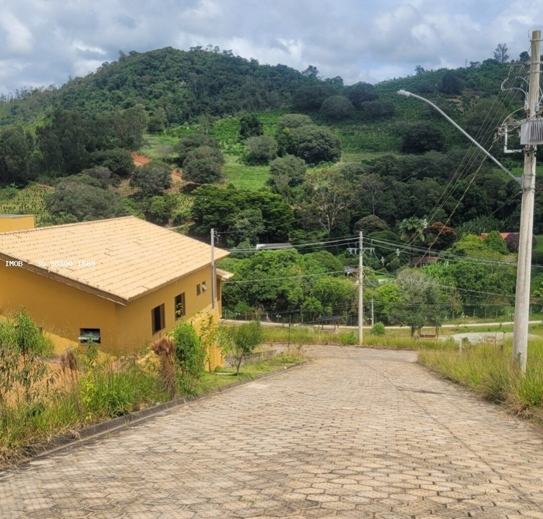 Foto 3 de Lote de 1.294 m² no Pinheirinho
