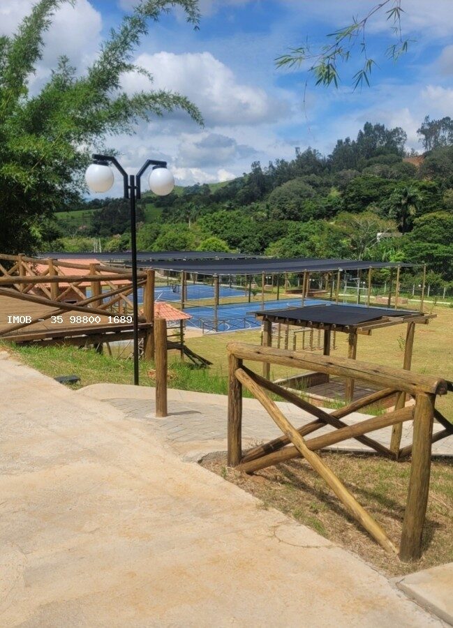 Foto 4 de Lote de 1.294 m² no Pinheirinho
