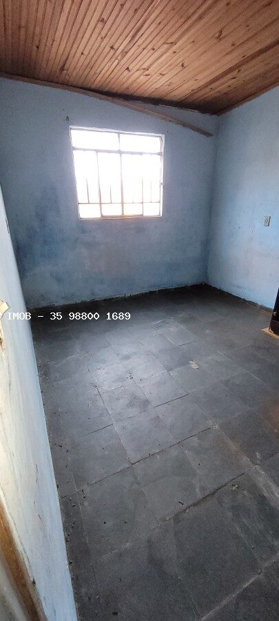 Foto 3 de Três casas para reformar no Rebourgeon