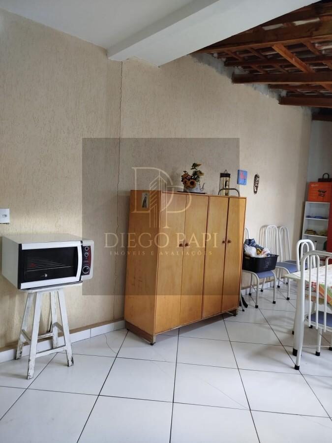 Foto 4 de Casa de 4 quartos em Nossa Senhora de Fátima, 200 m²