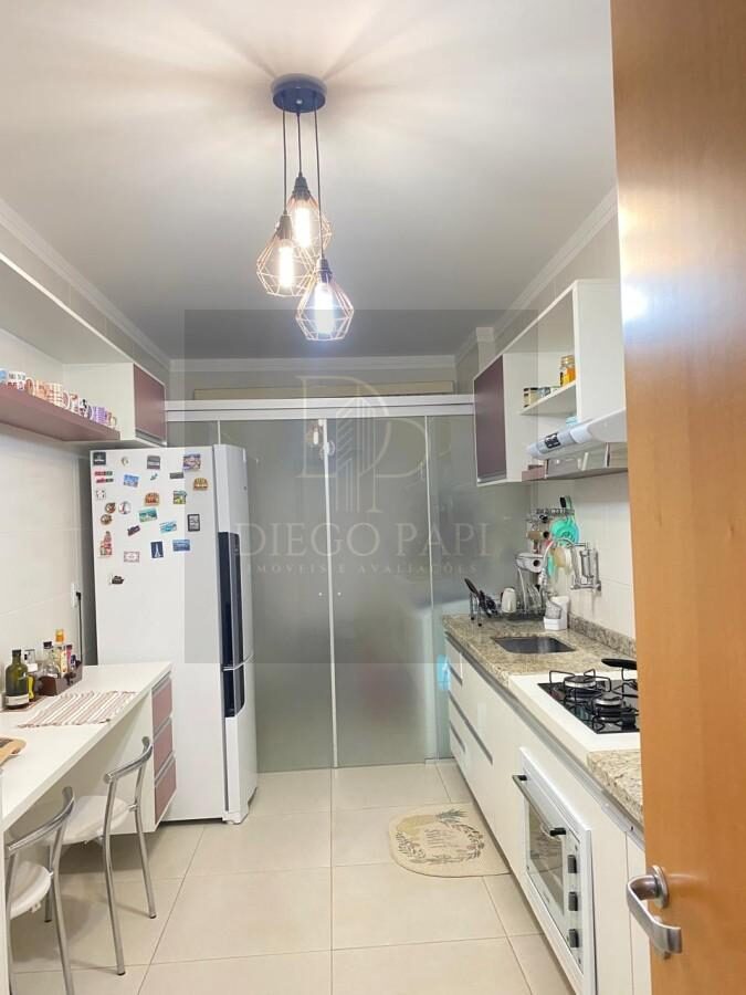 Foto 2 de Apartamento de 77 m² no Centro