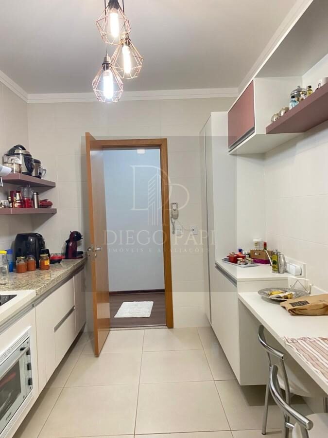Foto 3 de Apartamento de 77 m² no Centro