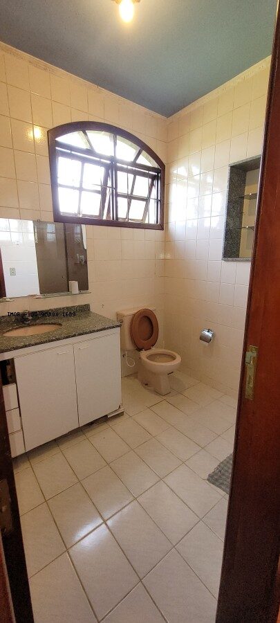 Foto 4 de Casa com piscina e jardim no Jardim Europa
