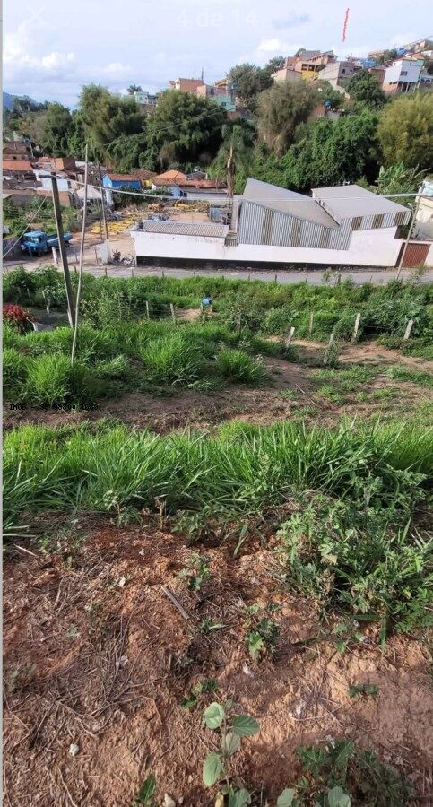 Foto 2 de Casa em terreno de 2.100 m² no Moquém
