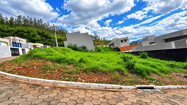 Foto 1 de Lote de 365 m² no Jardim Califórnia