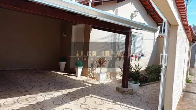 Foto 1 de Casa de 3 quartos em lote de 189 m² em Santa Rita de Cássia