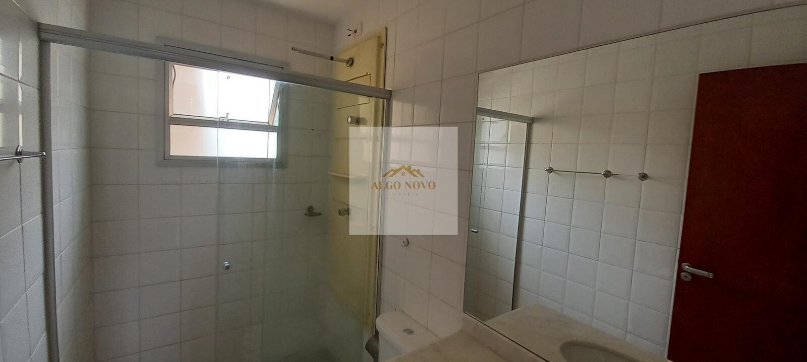 Foto 5 de Apartamento com sacada no Centro