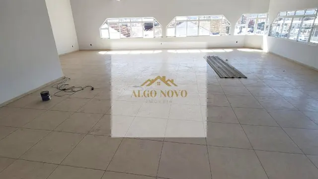 Ponto comercial de 120 m² para alugar no Morro Chic