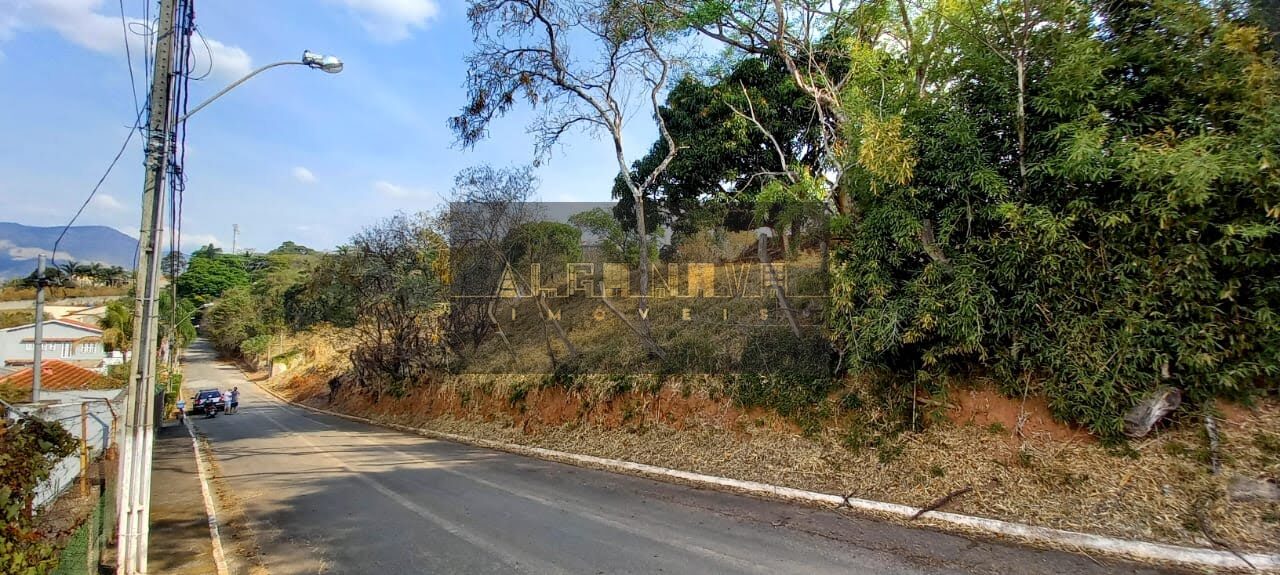 Foto 2 de Terreno de 2.000 m² no Nações
