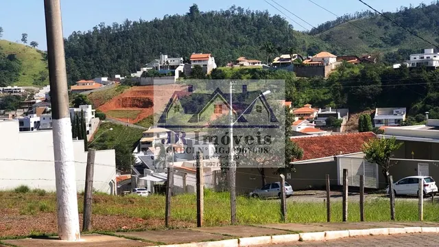 Foto 1 de Terreno de 1.552,4 m² no Pinheirinho