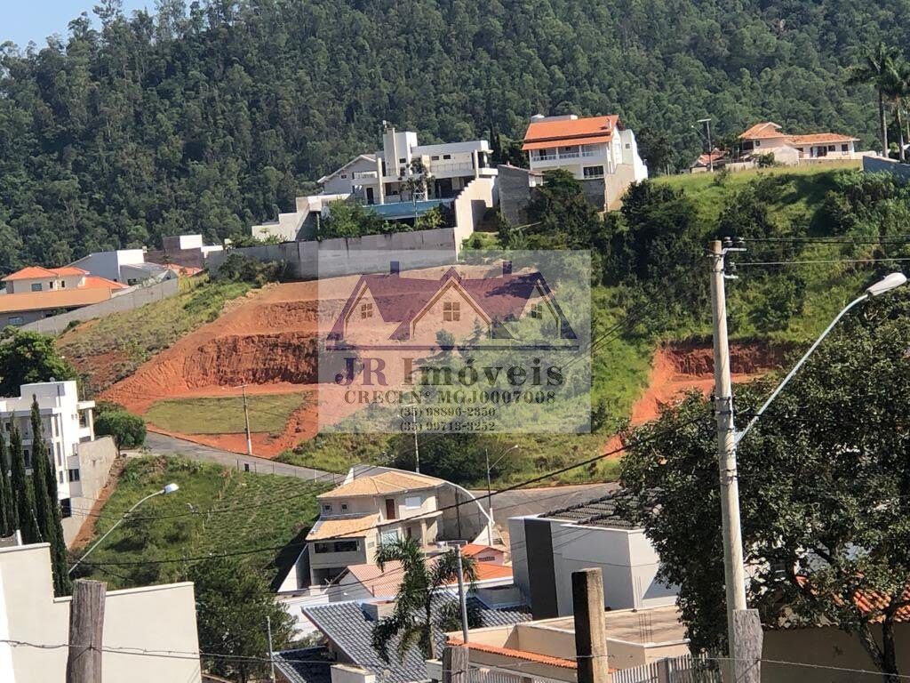 Foto 2 de Terreno de 1.552,4 m² no Pinheirinho