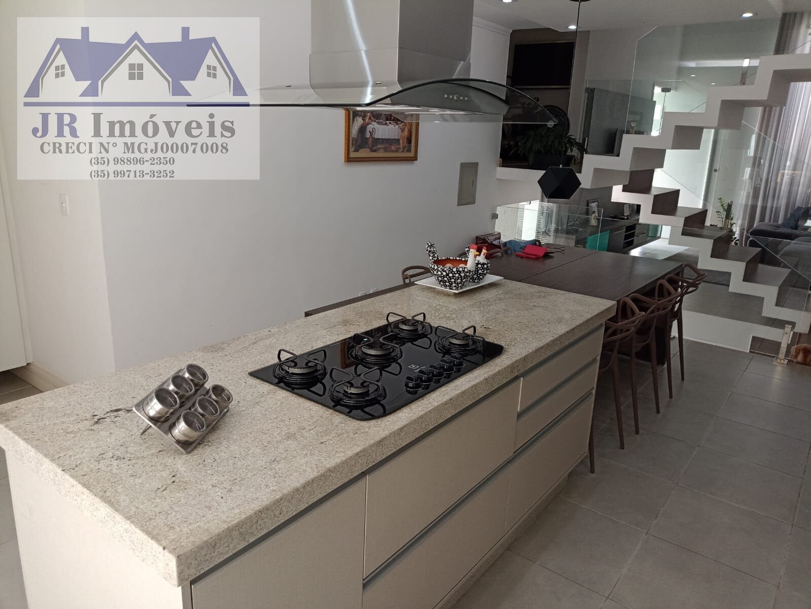 Foto 4 de Casa de 3 suítes em Santa Terezinha