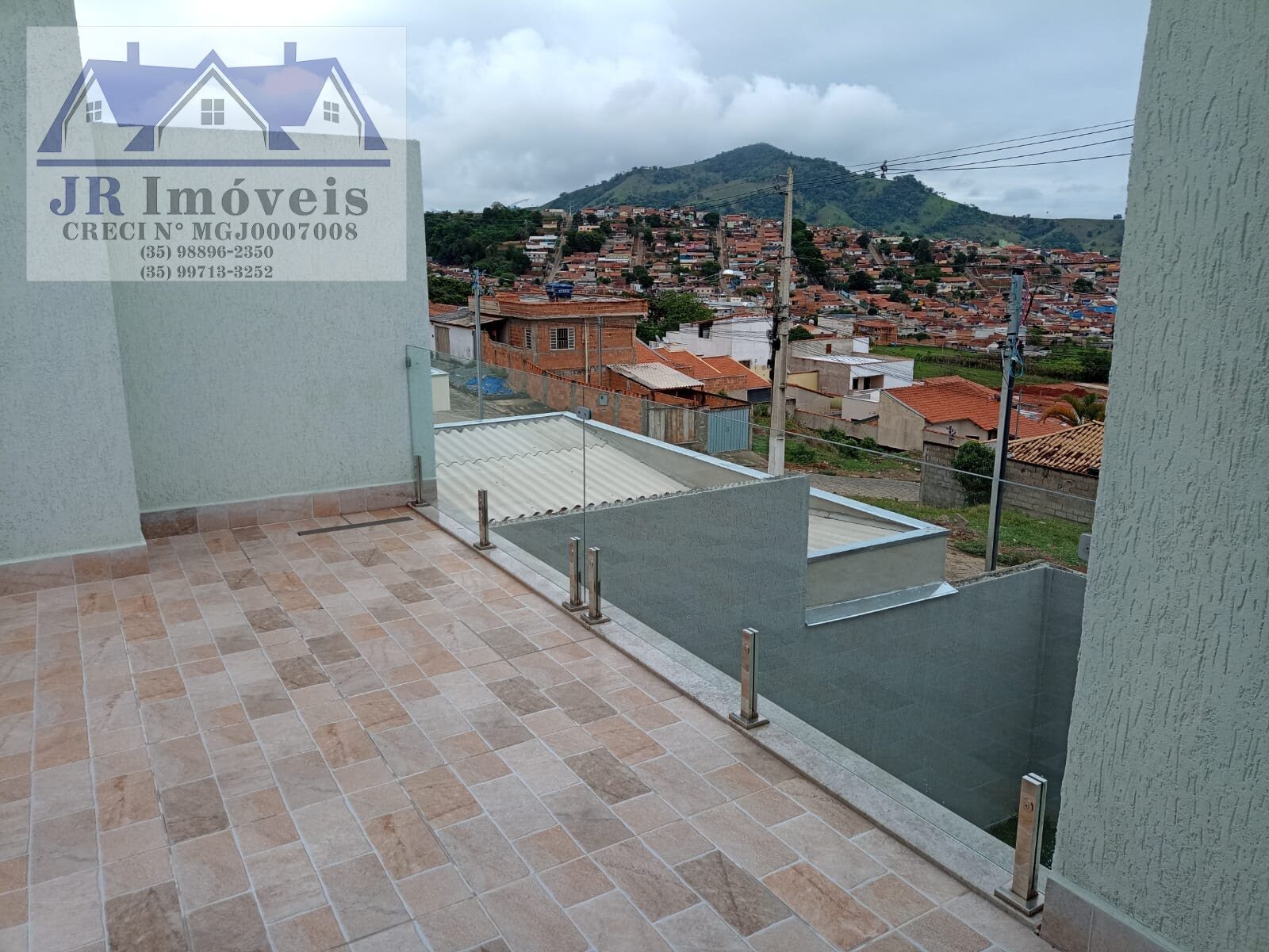 Foto 6 de Casa de 3 suítes em Santa Terezinha