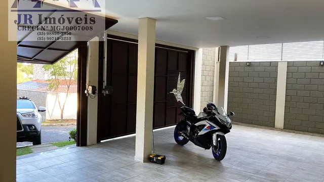 Casa com área gourmet no Pinheirinho