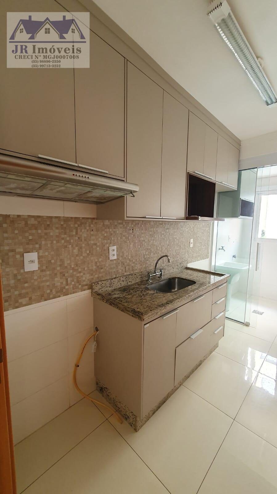 Foto 4 de Apartamento com varanda gourmet no Morro Chic