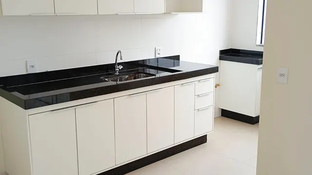 Apartamento de 2 quartos no Morro Chic