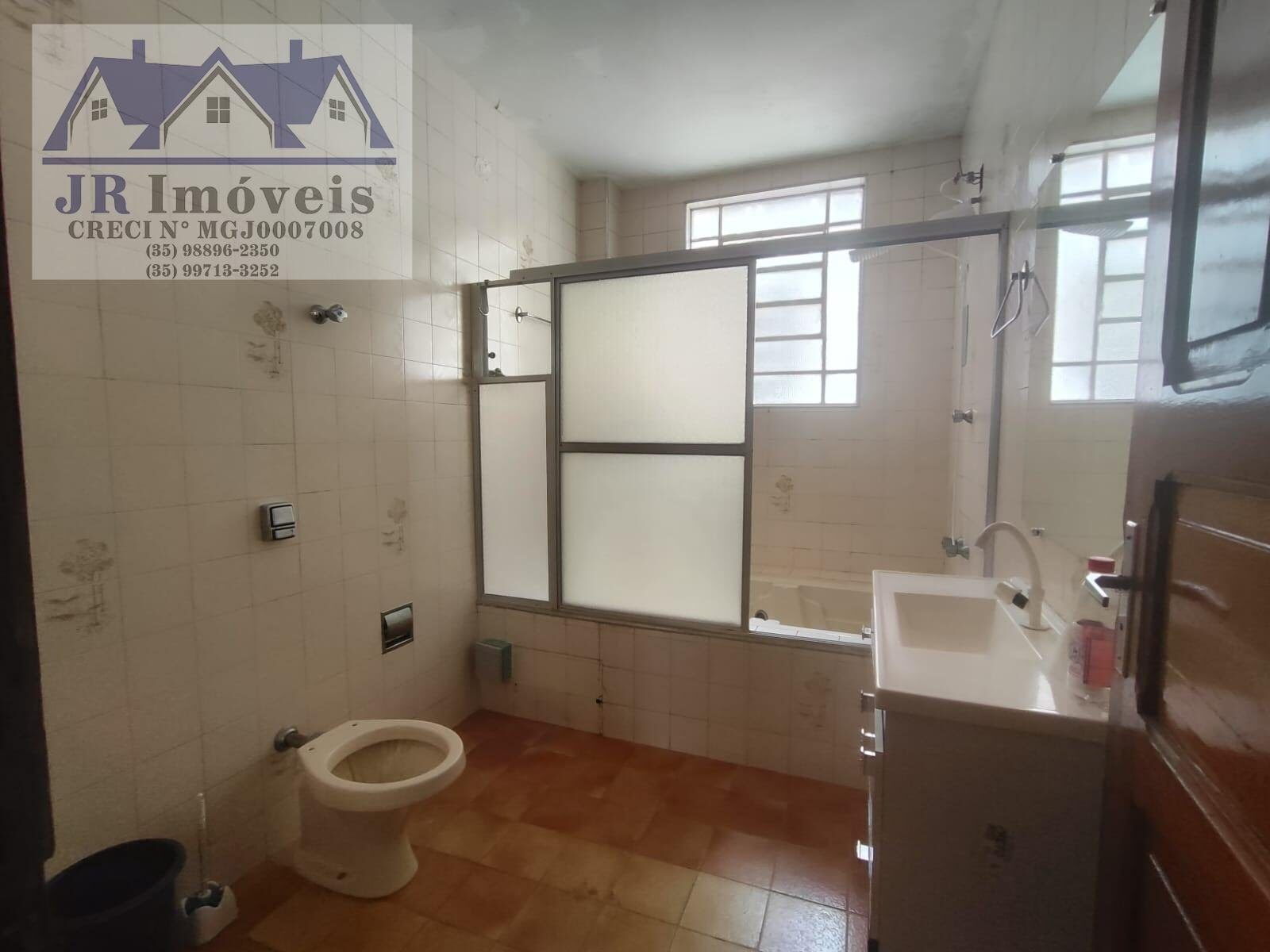 Foto 6 de Apartamento de 2 quartos no Centro