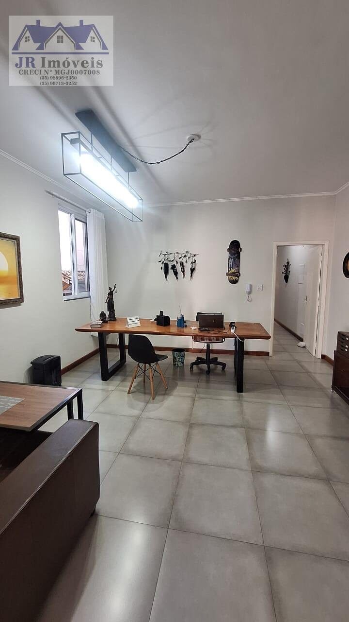 Foto 3 de Apartamento de 3 quartos no Centro