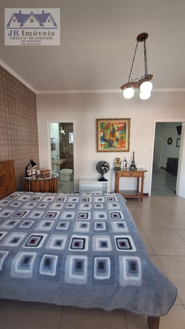 Foto 4 de Apartamento de 3 quartos no Centro