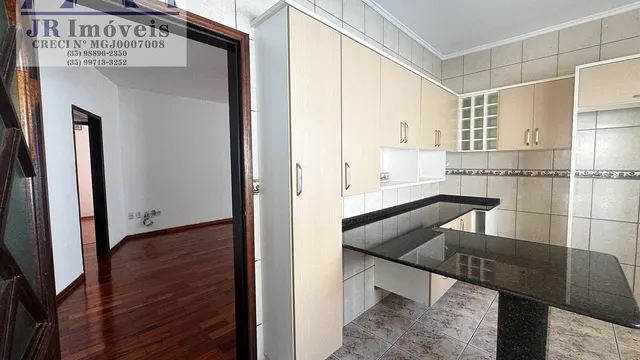 Foto 1 de Casa com piscina na Nossa Senhora da Agonia