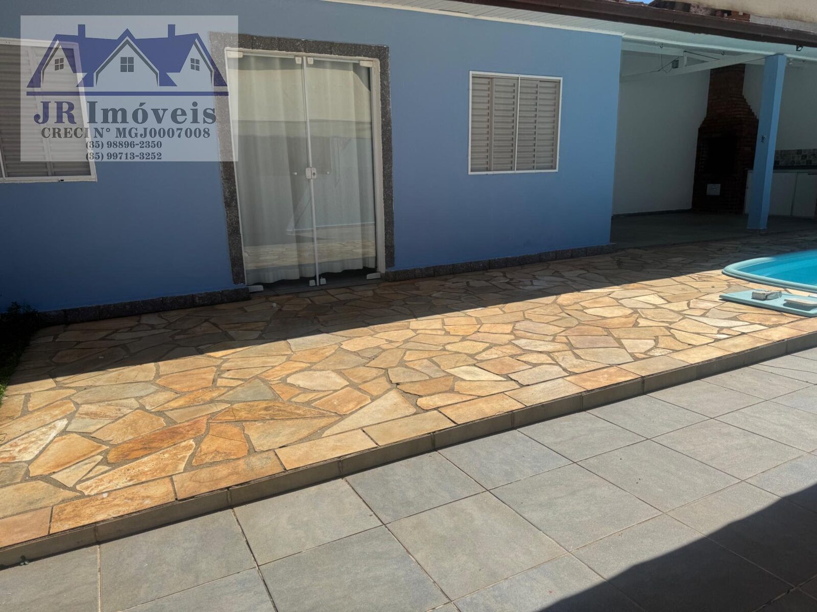 Foto 3 de Casa com piscina na Nossa Senhora da Agonia
