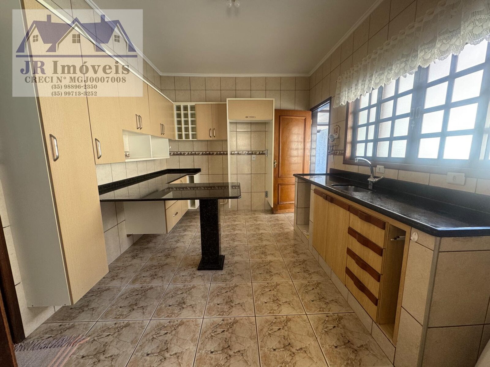 Foto 4 de Casa com piscina na Nossa Senhora da Agonia