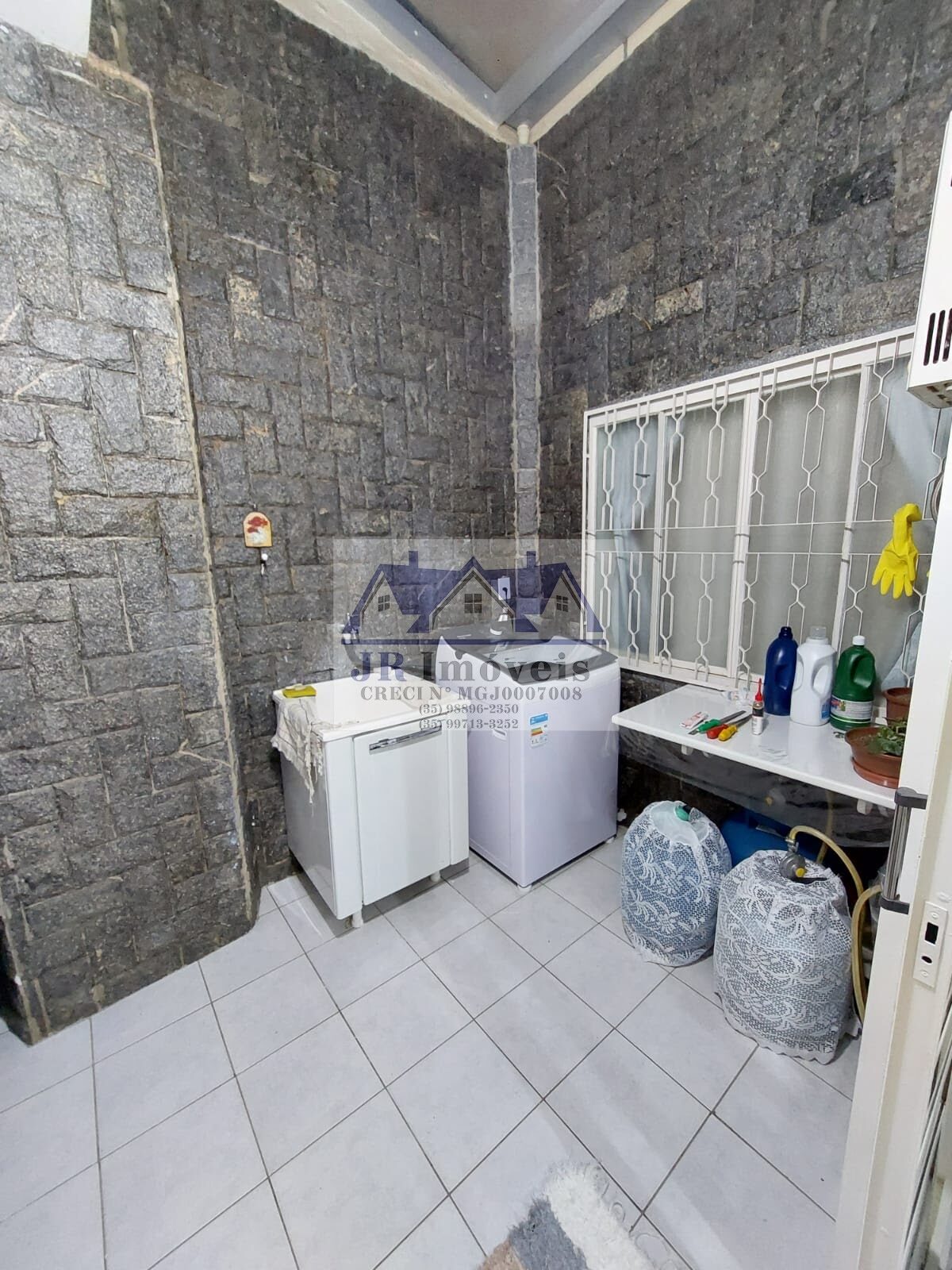 Foto 5 de Casa e sobrado nos fundos na Medicina, Itajubá