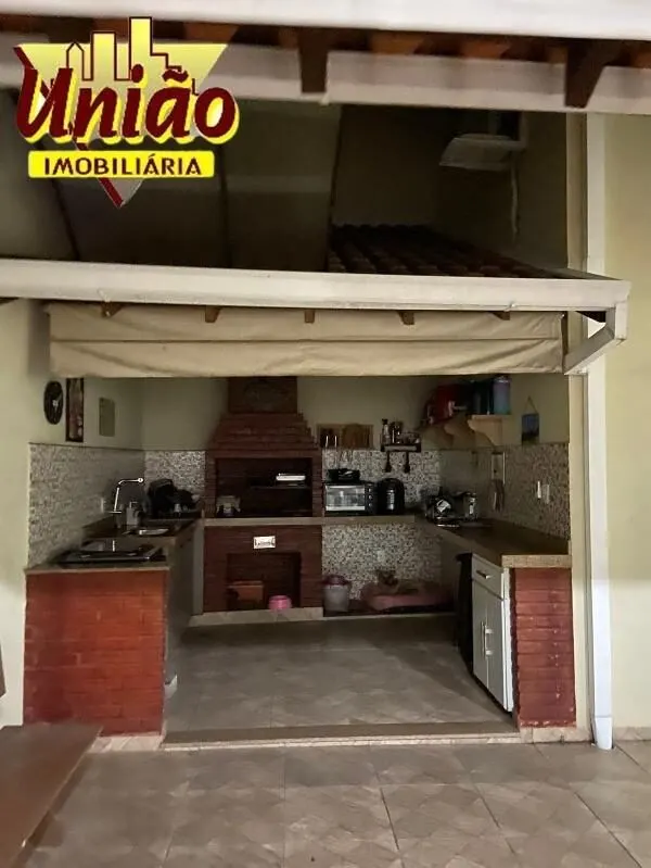 Foto 4 de Dois sobrados independentes com 5 quartos (2 suítes), espaço gourmet e energia solar, Varginha